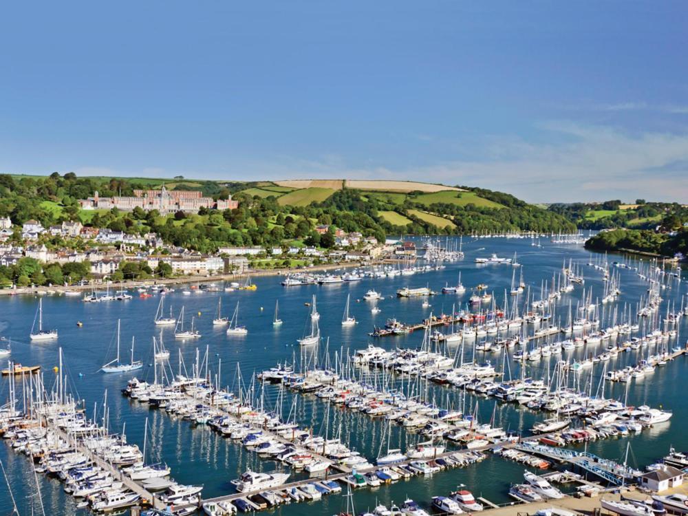 Апартаменты 44 Dart Marina Дартмаут Экстерьер фото